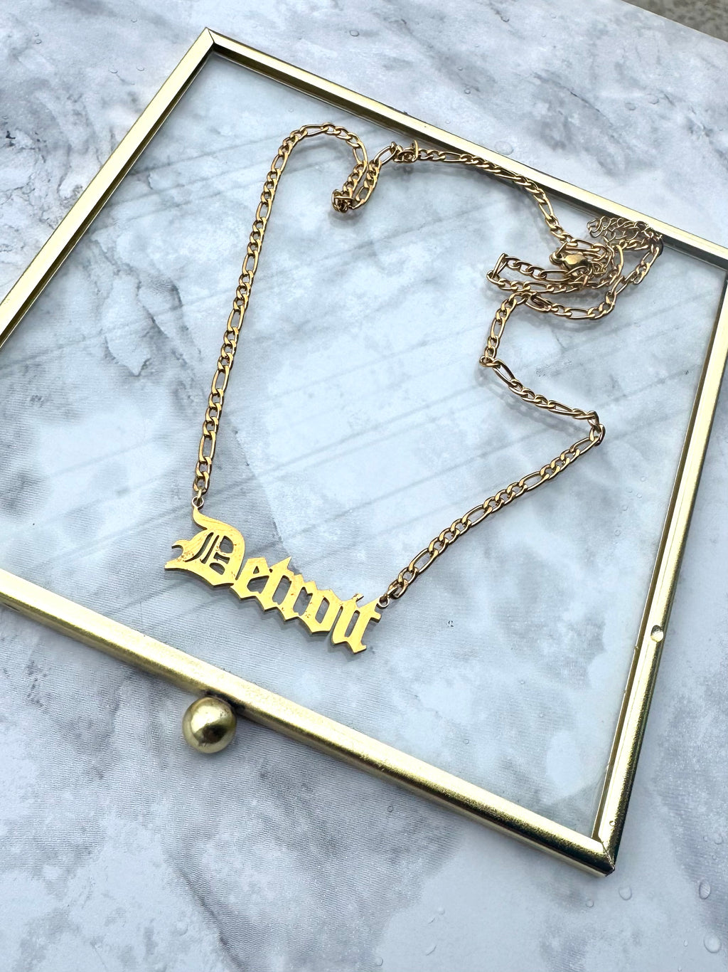 Detroit Retro Figaro chain