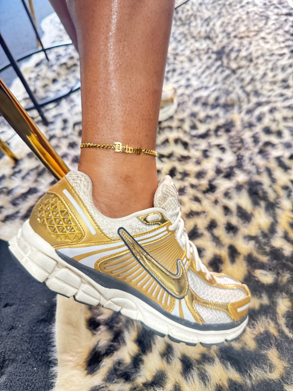 Old English DETROIT anklet