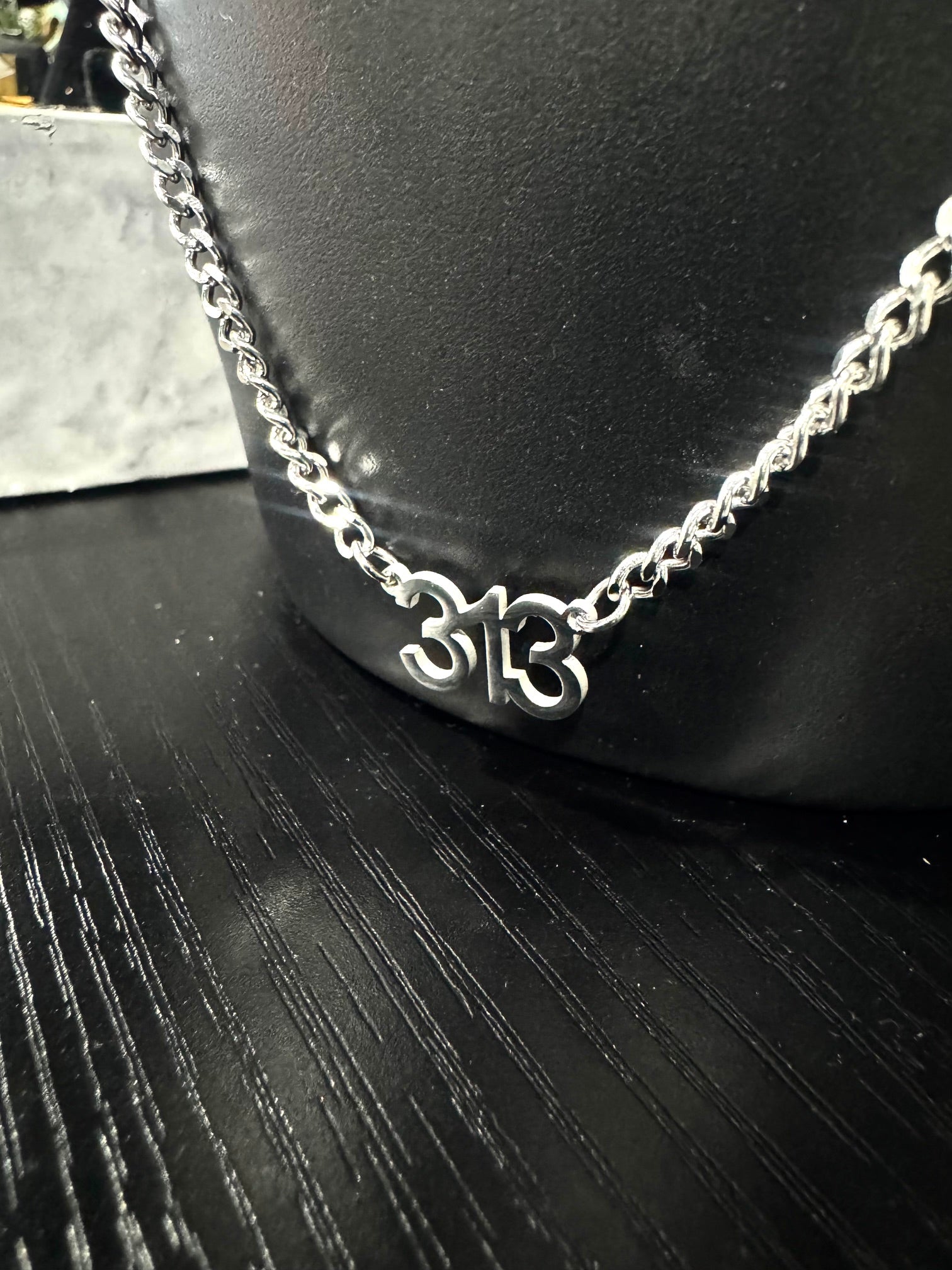 313 Figaro Chain