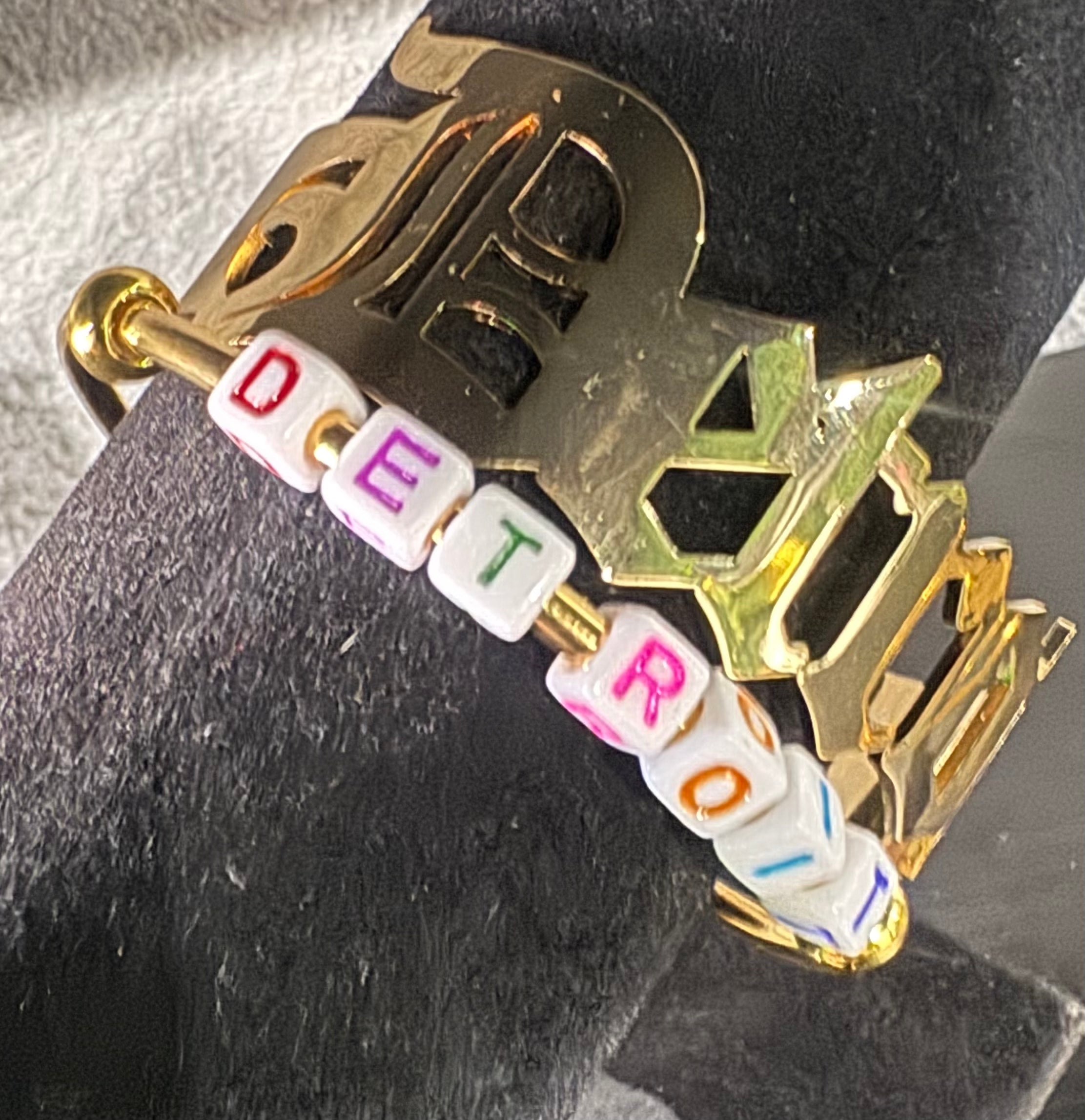 Candy DETROIT cuff